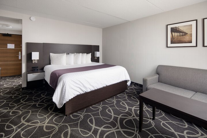 Room 9 of 22