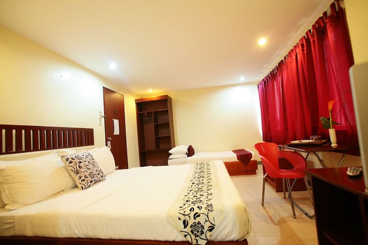 Room 8 of 26