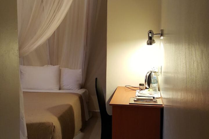 Room 19 of 130
