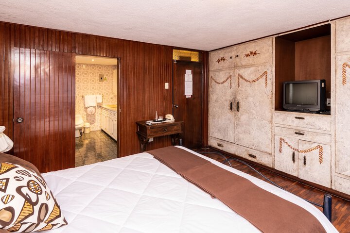 Hotel NASS Sol de Quito in Quito