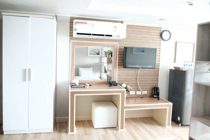 Room 27 of 110