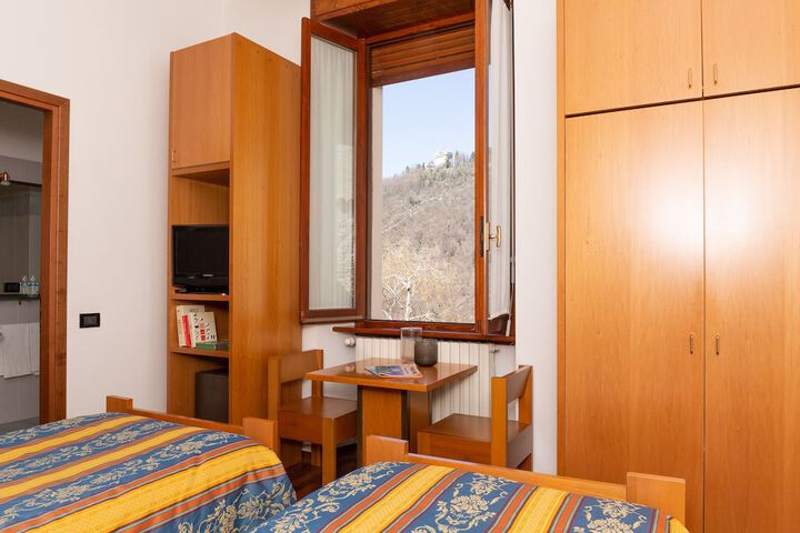 Room 21 of 72
