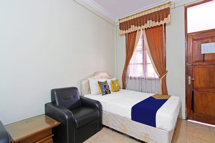 Room 17 of 26