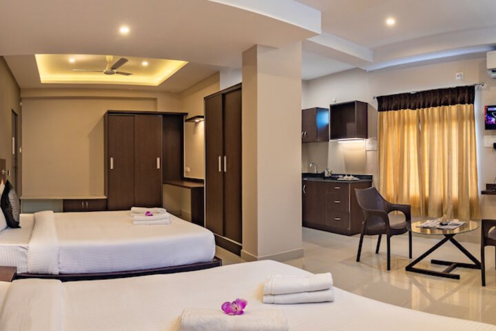Room 6 of 19