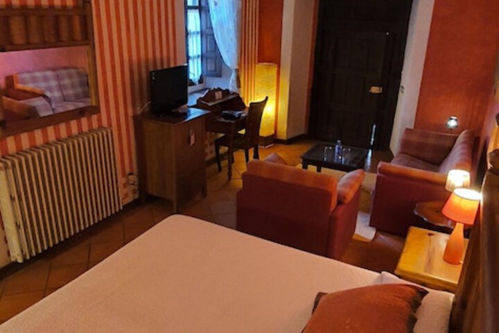 Room 23 of 64