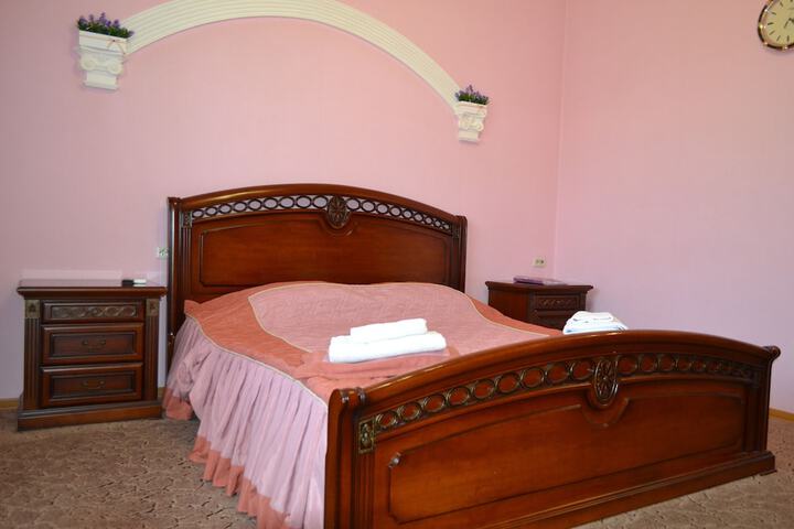 Room 5 of 37
