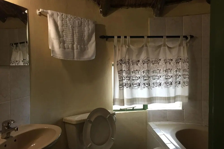 Room 2 of 2