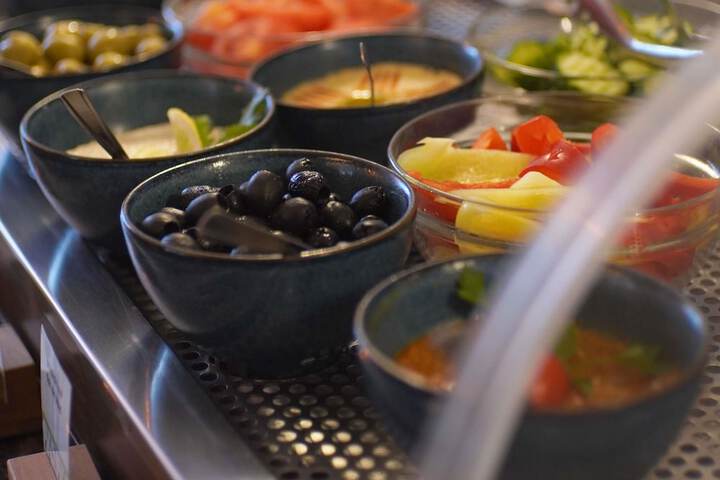 Breakfast/Coffee Service 76 of 143