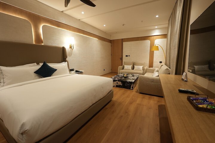 Room 11 of 50