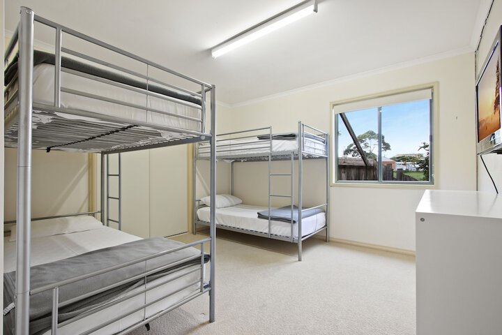 Room 25 of 116