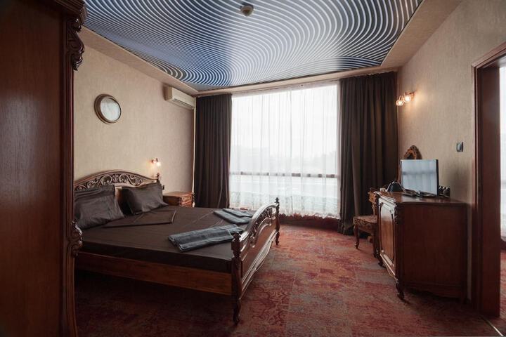 Room 21 of 51