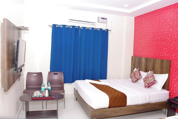 Room 8 of 42