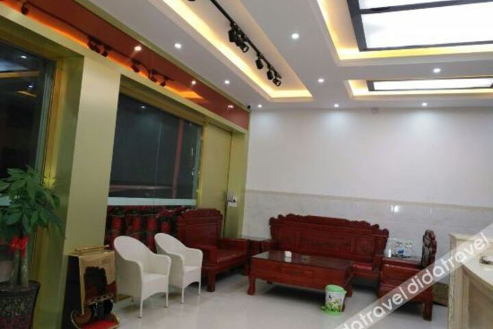 Hotel Interior 4 of 6