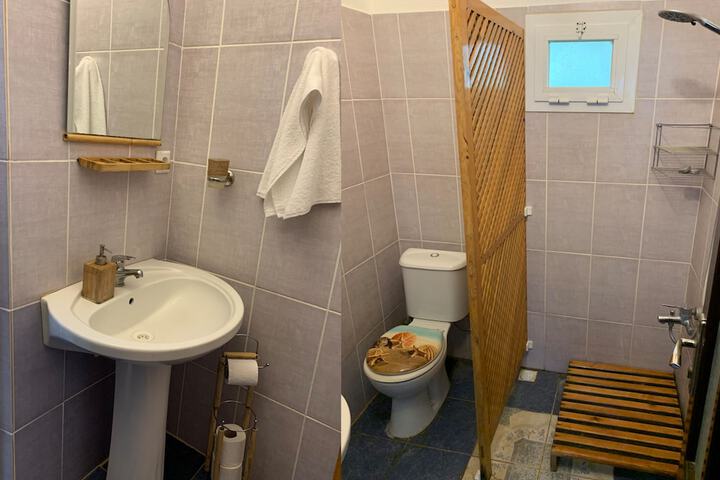 Room 8 of 16