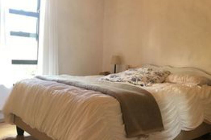 Room 7 of 11