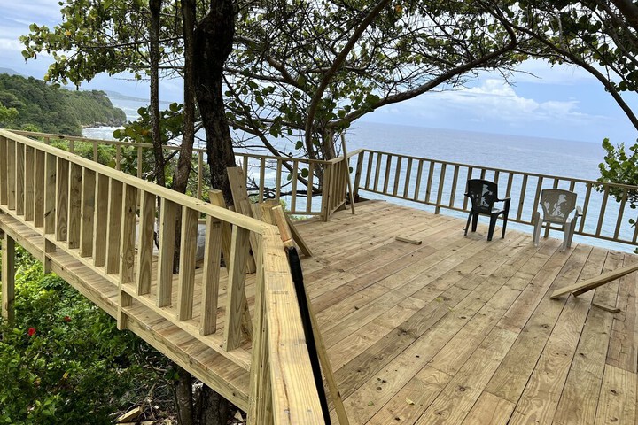 Sundeck 69 of 105