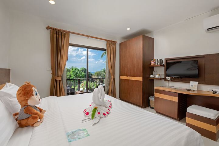 Room 3 of 46