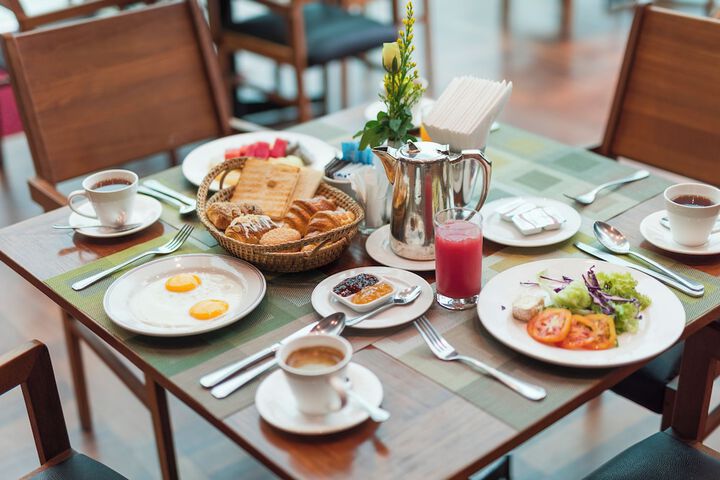 Breakfast/Coffee Service 74 of 112