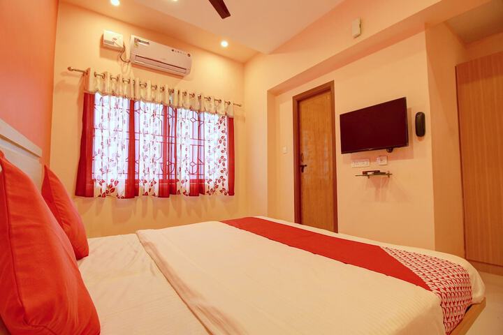 Room 12 of 26