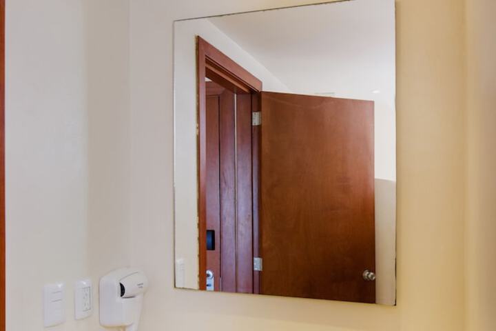 Room 23 of 62