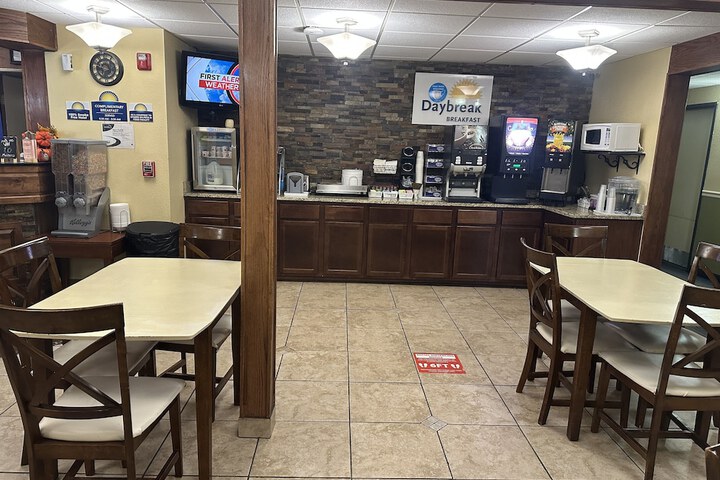 Breakfast/Coffee Service 49 of 60