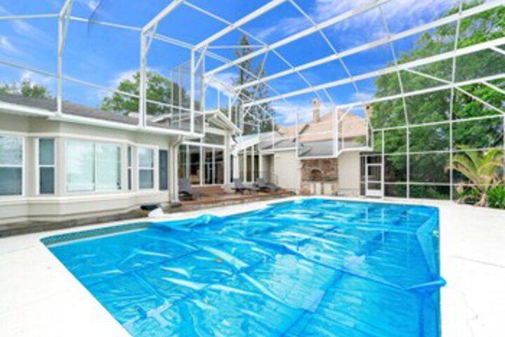 Photo of Ultimate 6 Bedroom 5 Bathroom on Bay Hill 5824ta