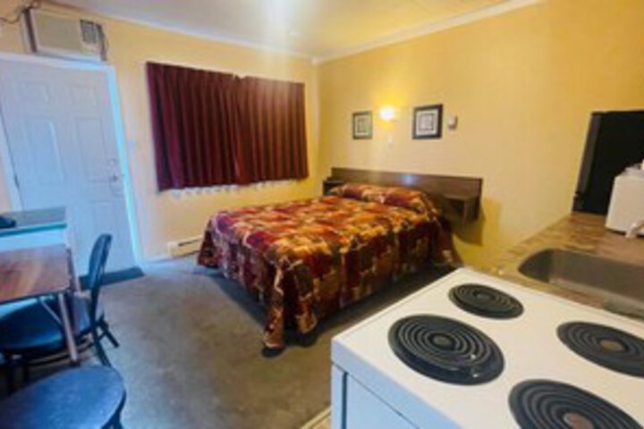 Room 34 of 132
