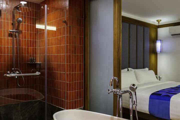 Room 21 of 41