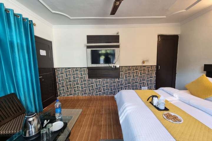 Room 3 of 19