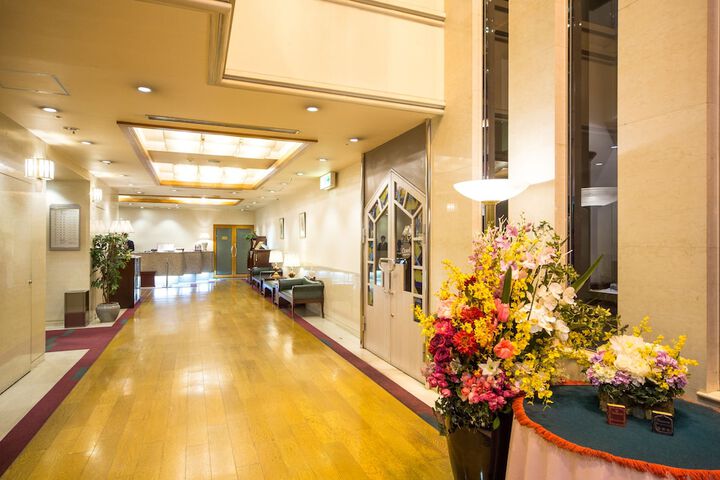 Hotel Lobby