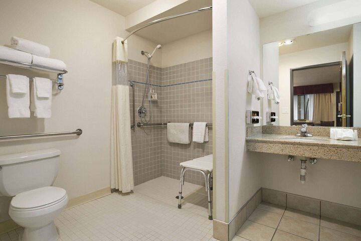 Room 14 of 26
