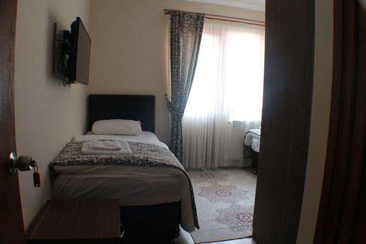 Room 14 of 30