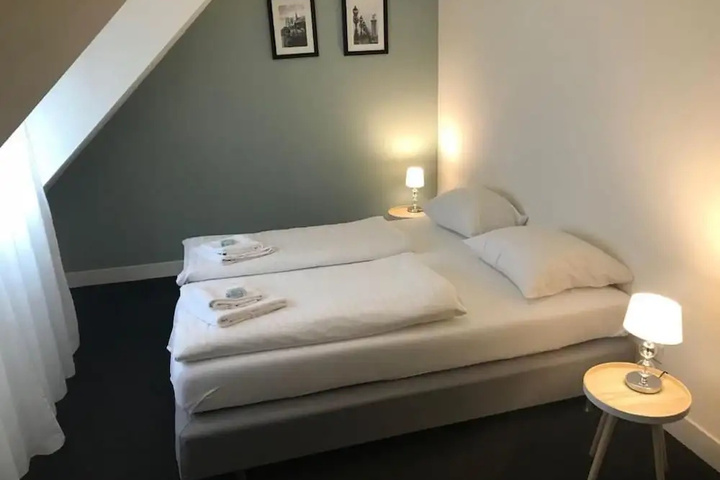 Room 7 of 22