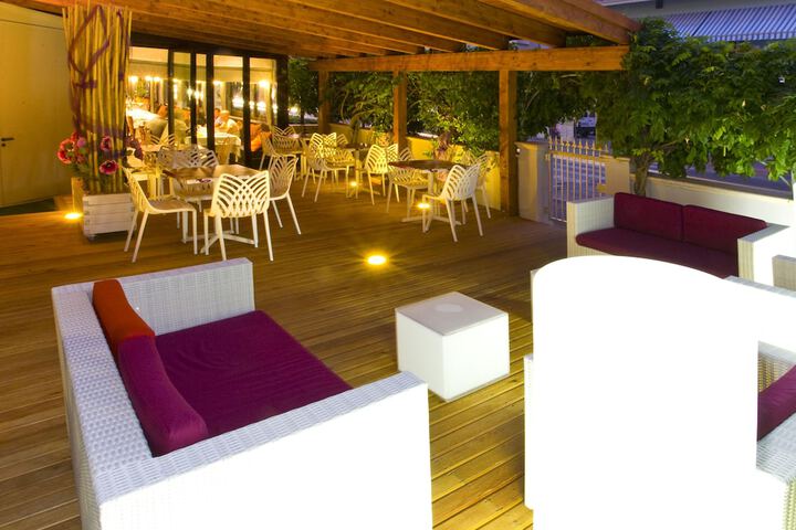 Terrace/Patio 38 of 42