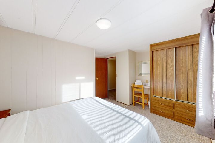 Room 2 of 30