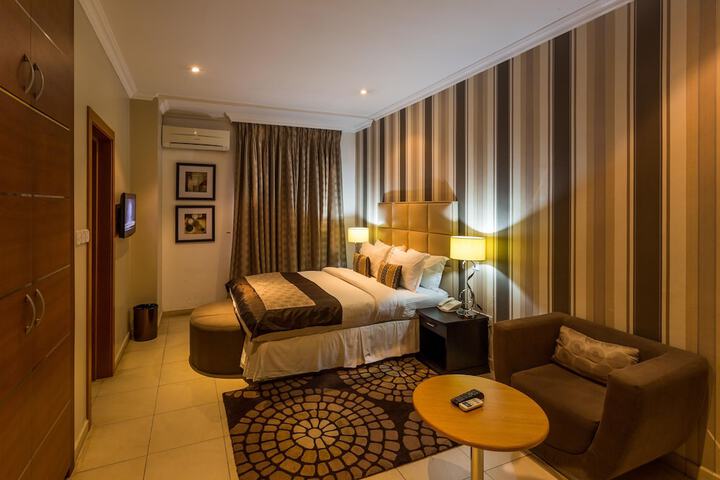 Room 14 of 46