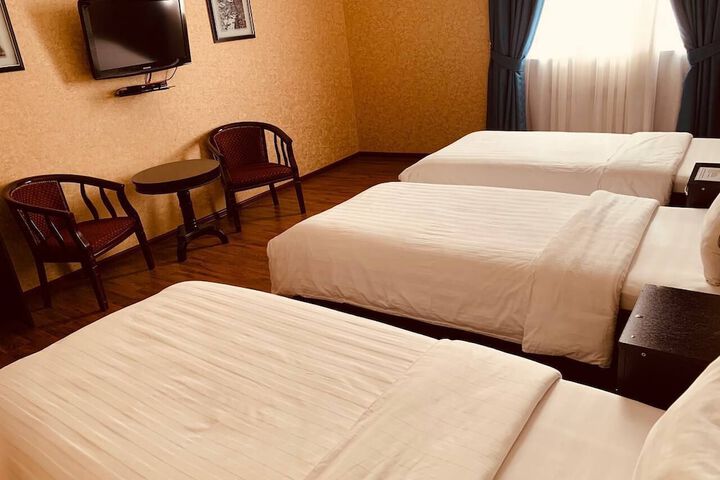 Room 14 of 32