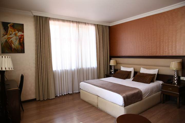 Room 54 of 122