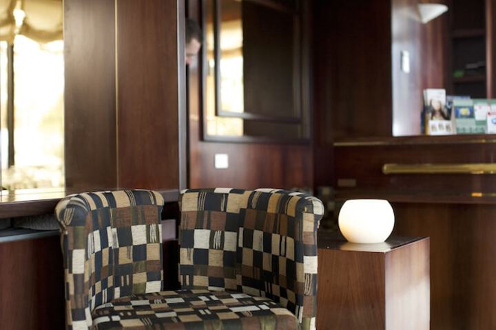Guest Lobby