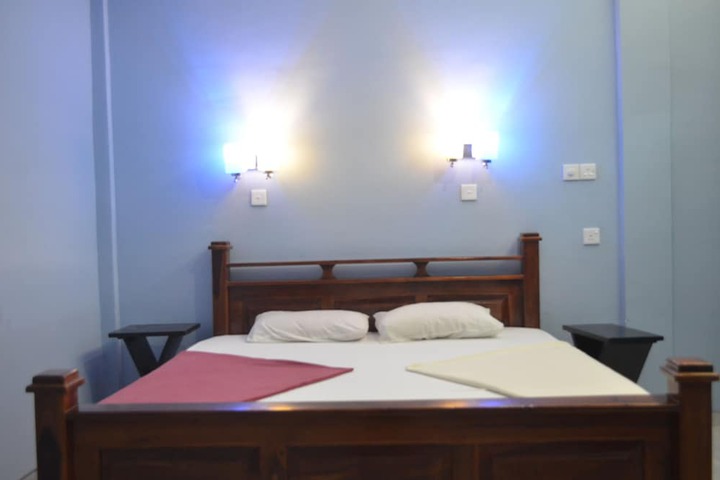 Room 4 of 31