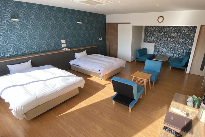 Room 16 of 144