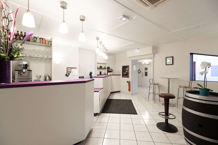 Guest Lobby