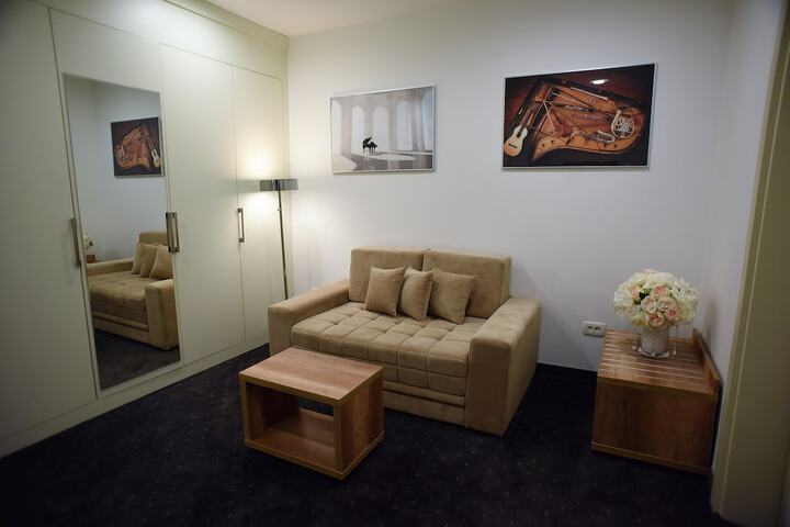 Room 14 of 81