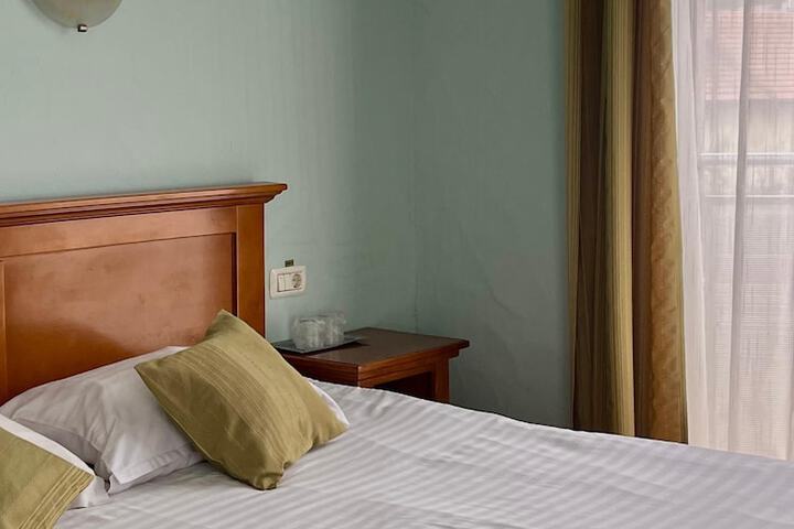 Room 14 of 20
