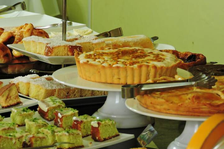 Dining 44 of 54
