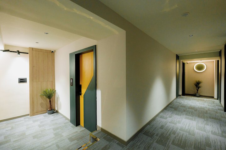 Hotel 7 of 48