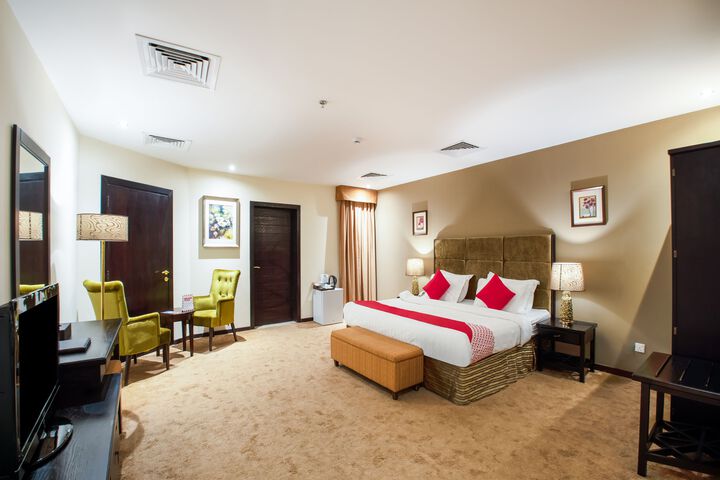 Room 17 of 18