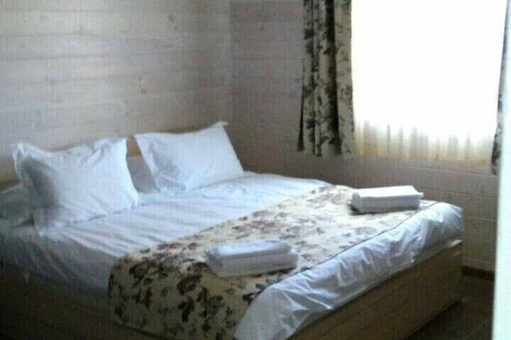 Room 17 of 38