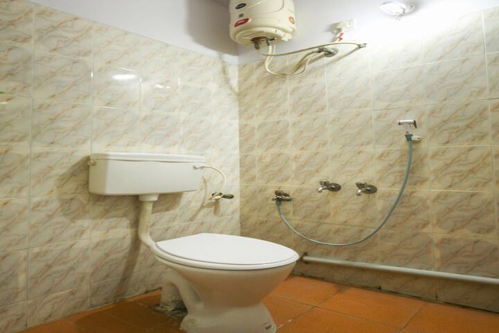 Room 14 of 14