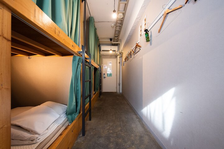 Room 29 of 136